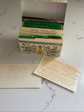 Vintage Chein Recipe Box Tin Recipe Card Box 1964 Pillsbury Booklet